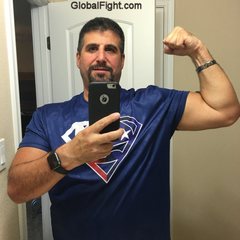 goatee musclebear flexing.jpg