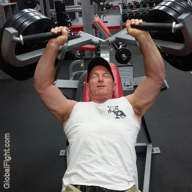gym webcam guys workouts.jpg
