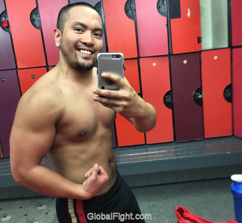 hot muscle dude gym.jpg