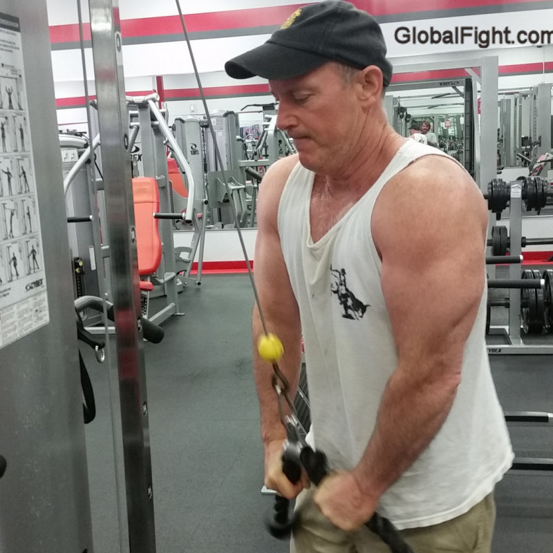tricep workout gym pictures.jpg