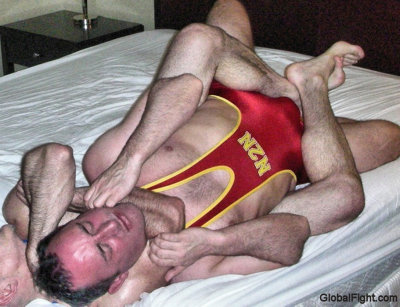 N2N gay rassling sleeper holds gallery.jpg