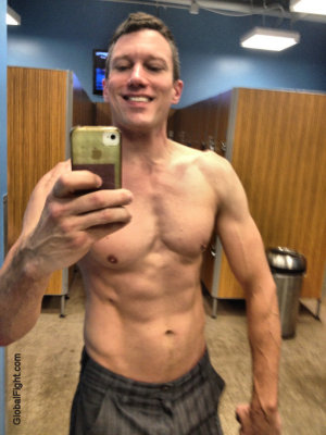 musclestud self photo gym gay guy.jpg