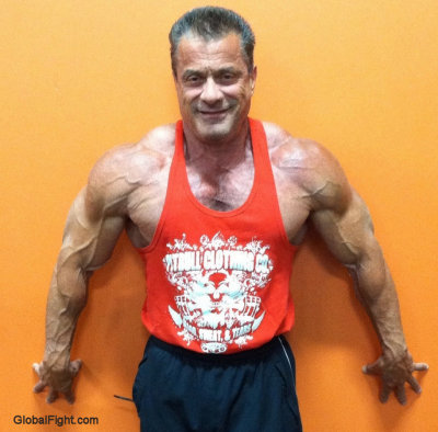 muscle daddies big huge muscular arms.jpg