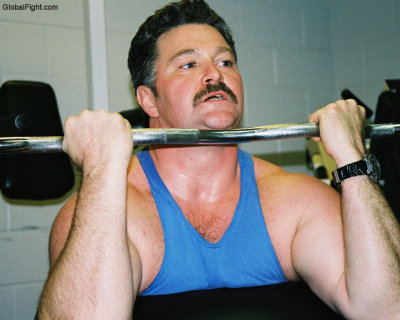 powerlifter doing curls gym.jpg