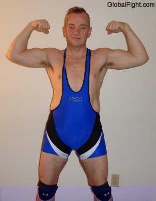 pro wrestler singlet flexing.jpg