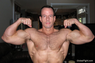huge muscleman big biceps.jpg