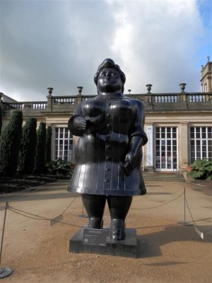 Standing Woman - Fernando Botero