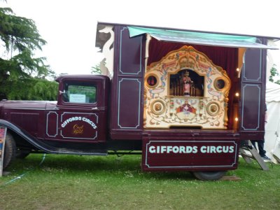 Gifford's Circus, Pittville Park