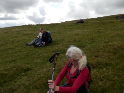 Who's that lying down up the hill?