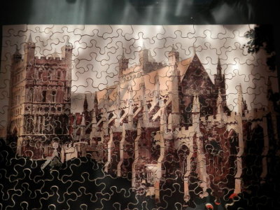 Incomplete (1 piece) - Great Western Railway150 piece 2 sided plywood puzzle, title The Cathedral