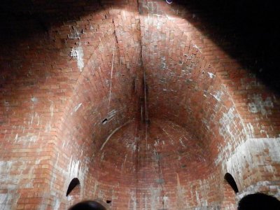 In 1906 a crack appeared, and the reservoir was disused.