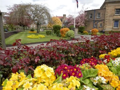 Sunny morning walk in Bakewell with John