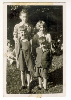 Elaine, Sylvia, Richard, Iain June 1951