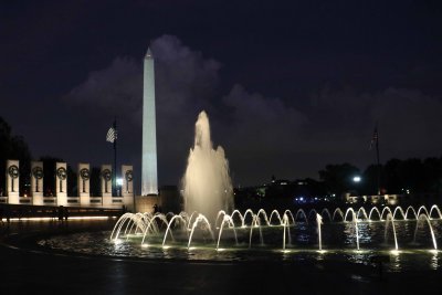 Washington DC - WWII & Washington Monument