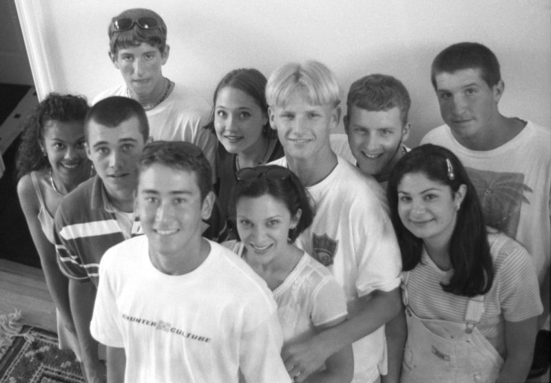 H0028 H073-25 04-28-96 Group.jpg
