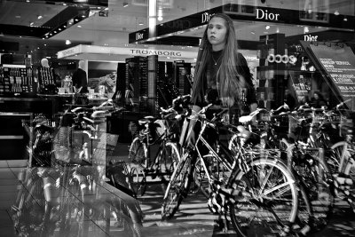 Mirroring of bicycles