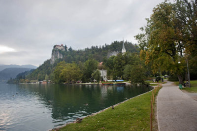 The lakeside path in the town