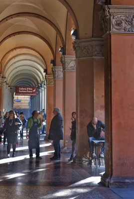 Under the portici - Bologna center