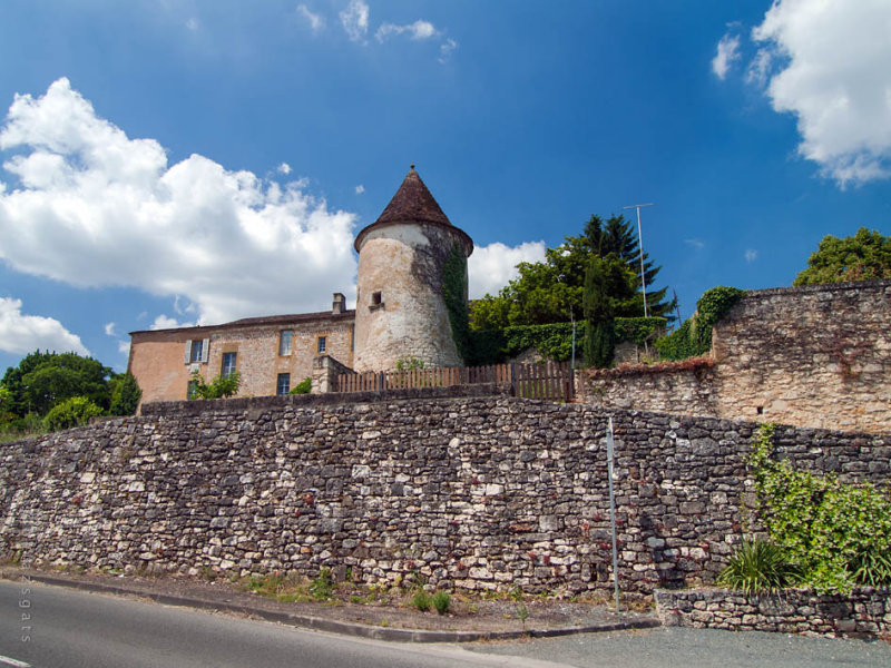 Monpazier-6142419_small.jpg