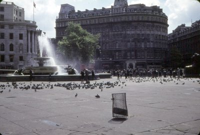 1-35_TrafalgarSquare.jpg