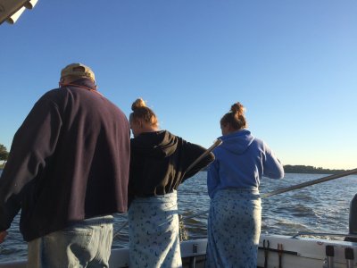 09-2015 Fishing & Crabbing 