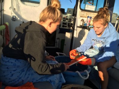 09-2015 Fishing & Crabbing 