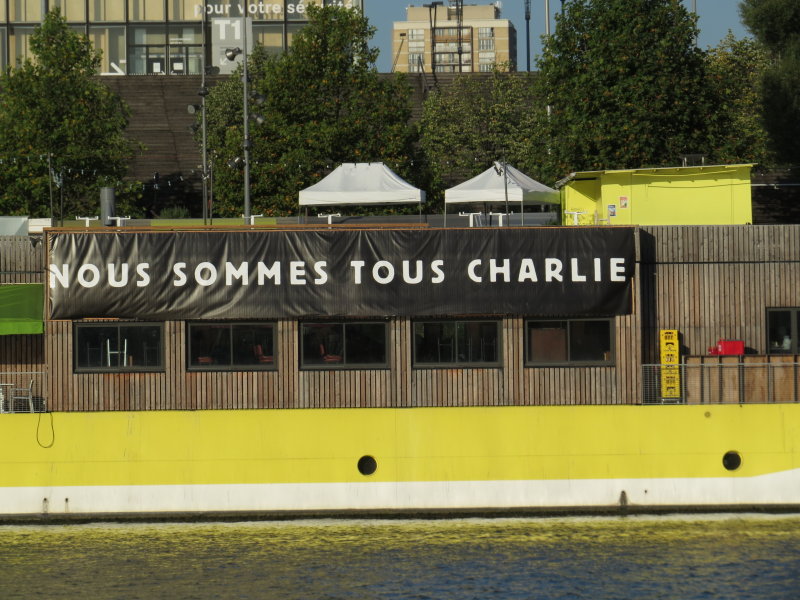 Je Suis Charlie reminder along the Seine