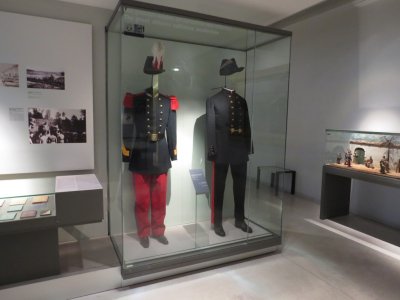 Original red pants of Franch army
