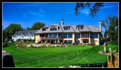 Lakeside Summer Home 