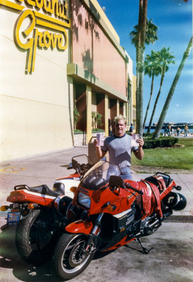 Brent, Tickets in Santa Cruz