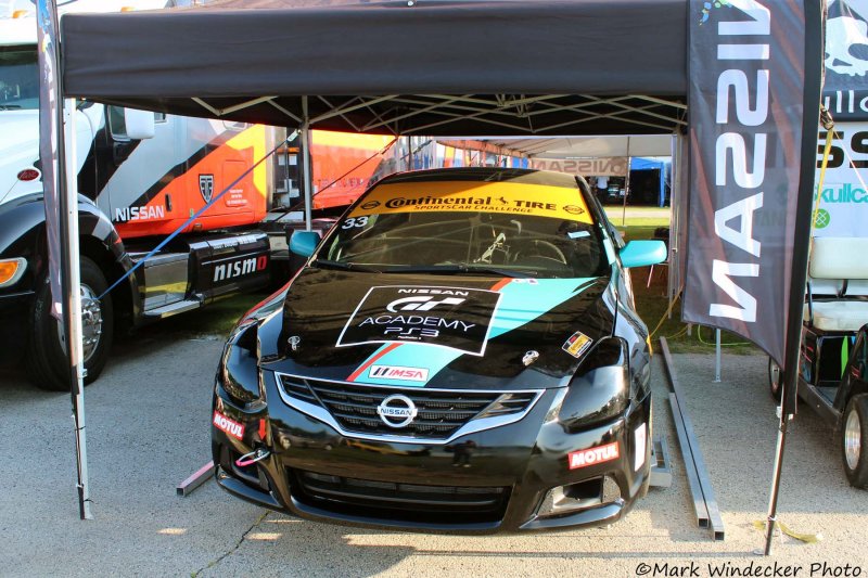 ST Skullcandy Team Nissan Nissan Altima