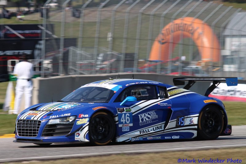 ....Audi R8 LMS