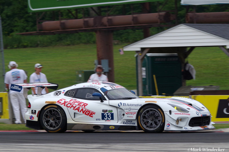 .....Dodge Viper SRT