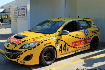 ST-NIXON RACING MAZDA SPEED3