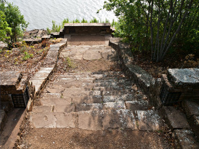 Steps to 2nd landing