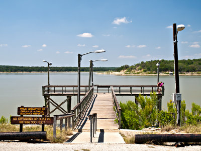 Fishing pier