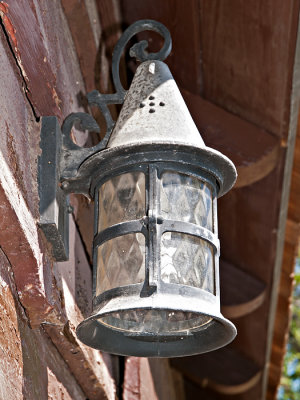 Light fixture detail