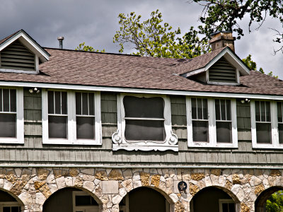 Second story detail