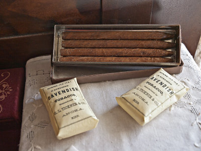 Cigars & tobacco in south bedroom