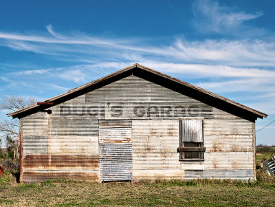 Dugi's Garage, Nixon, TX