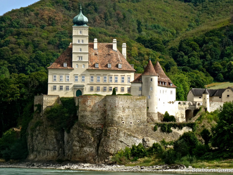 Schloss Schonbuel on the River Danube