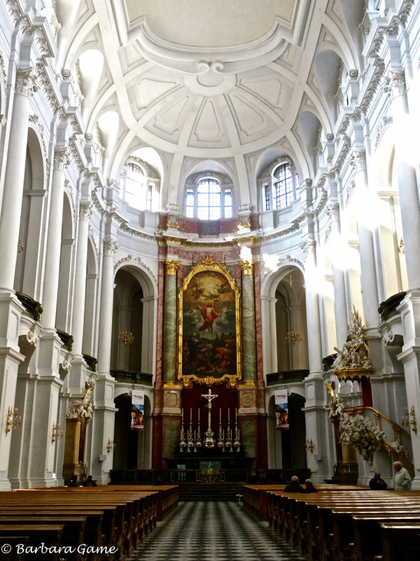 The Hofkirche, Kathedrale, interior