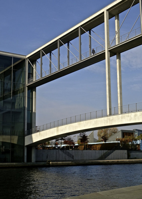 Pedestrian walkway between government buildings and across the River Spree