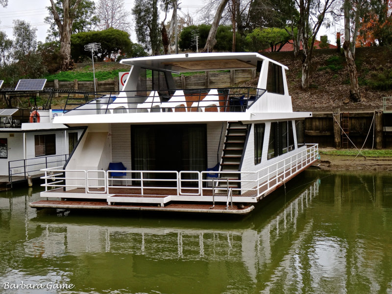 Luxury houseboat...