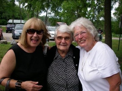 Annie, Aunt Mary and Joanie