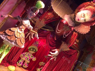 Window Display - Saks Fifth Avenue