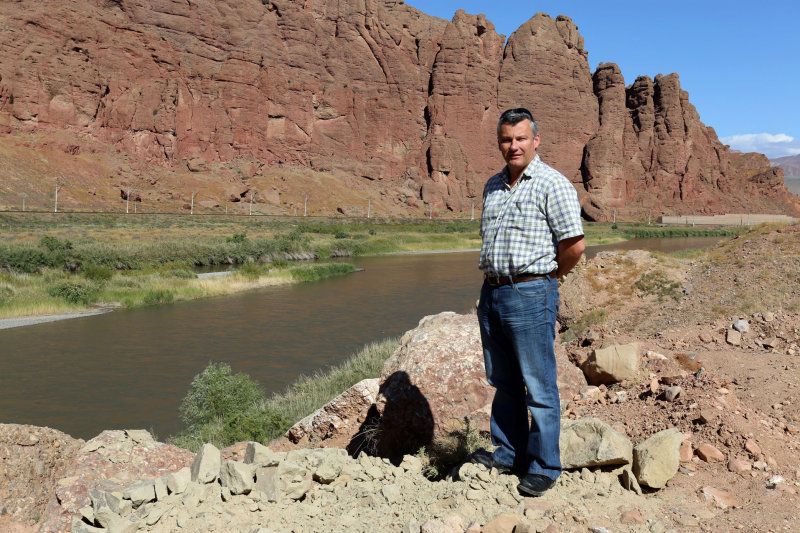 Richard with the Aras River