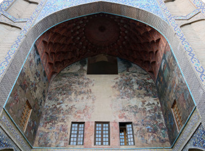 Qeysariah Portal, Naqsh-e Jahan Square