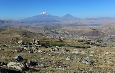 Mt Ararat with Maku in the foreground