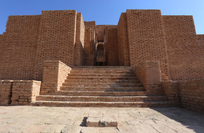 Entrance to Choqa Zanbil